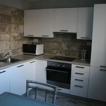 Feel Horova Apartment
